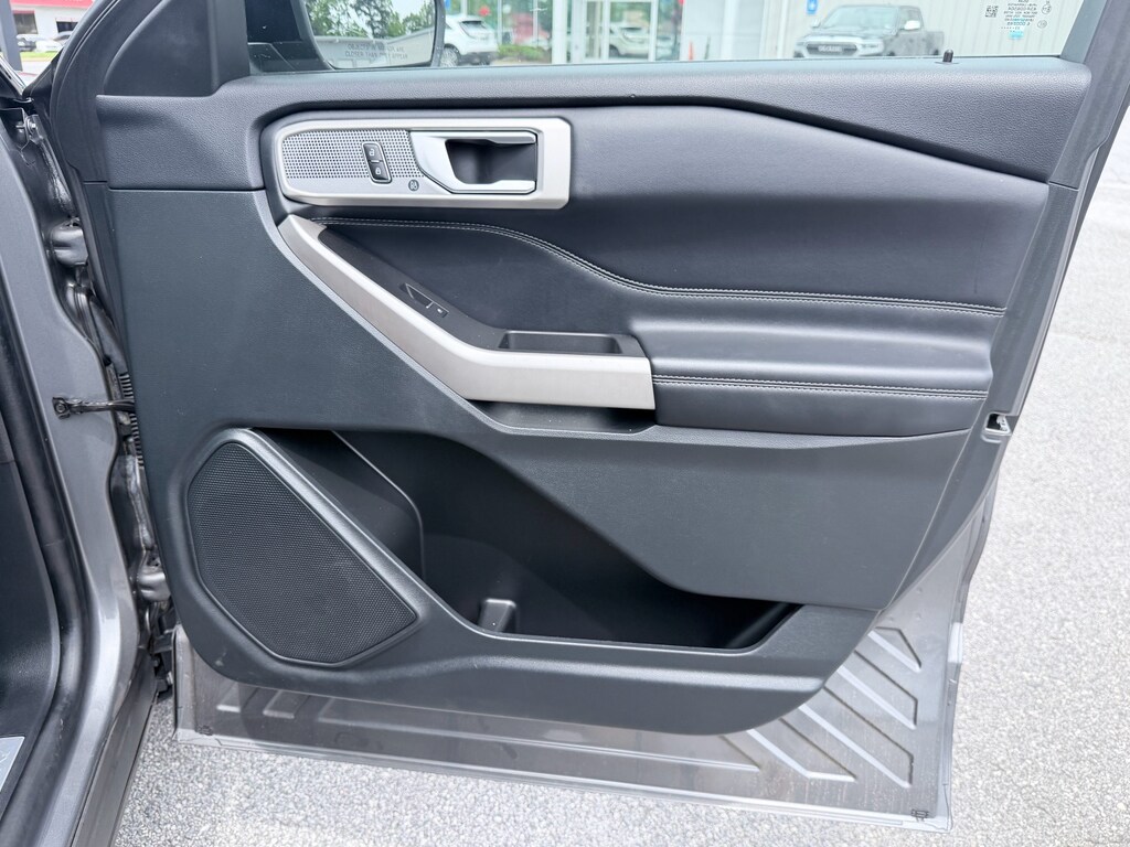 2023 Ford Explorer Limited - Photo 31