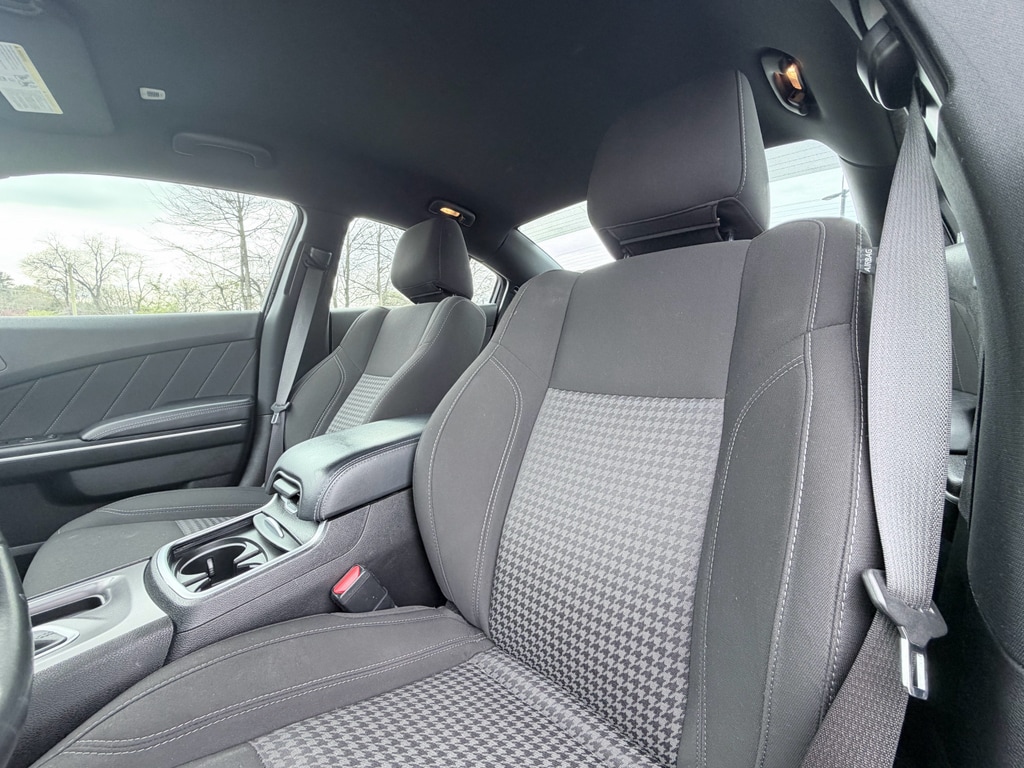 2023 Dodge Charger SXT - Photo 17