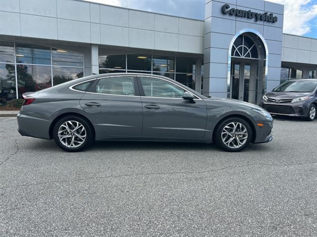 Used 2023 Hyundai Sonata SEL Sedan