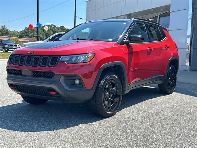 2023 Jeep Compass Trailhawk photo 3