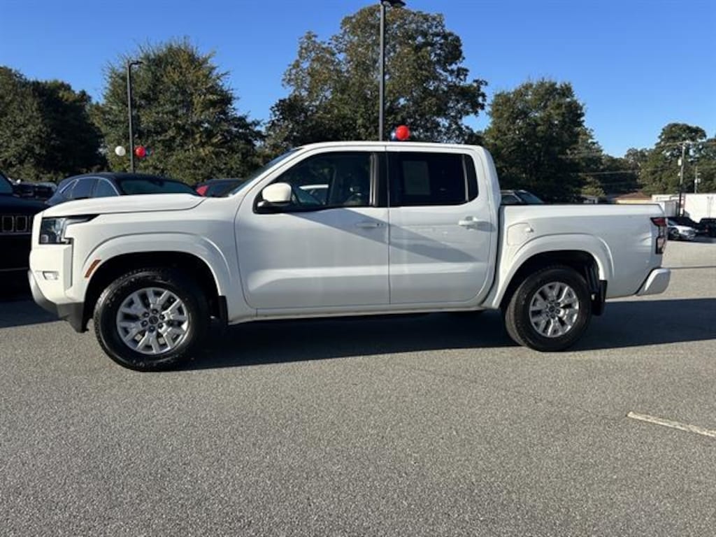 Used 2023 Nissan Frontier SV Truck Crew Cab