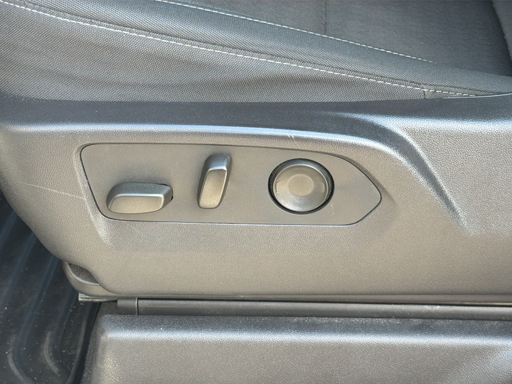 2024 Chevrolet Silverado 1500 Custom - Photo 21