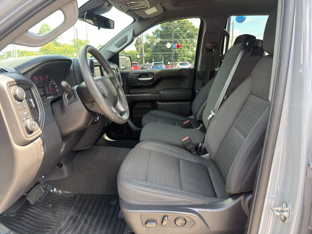 2024 Chevrolet Silverado 1500 Custom - Photo 19