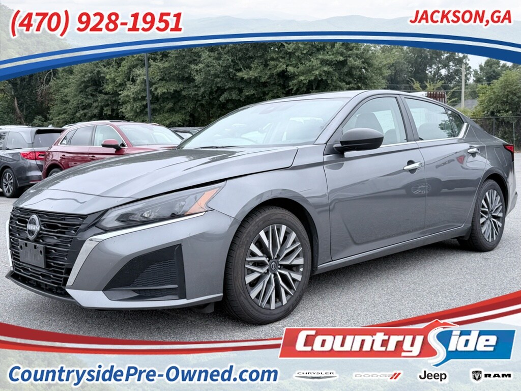 Used 2024 Nissan Altima 2.5 SV Sedan