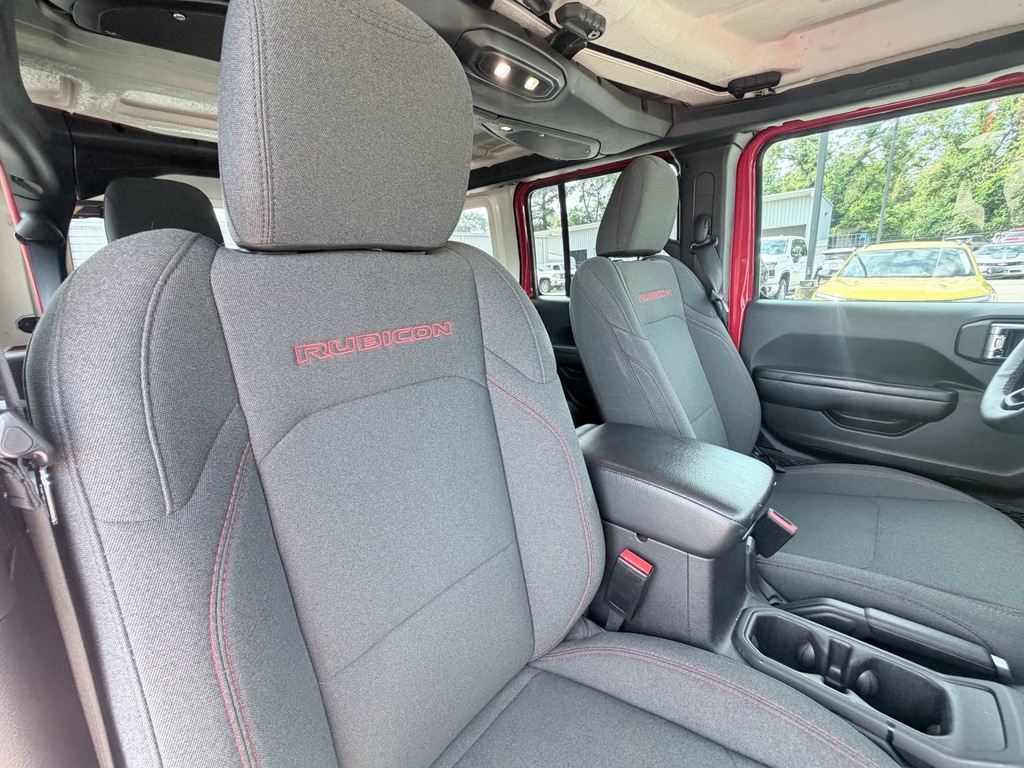 2025 Jeep Wrangler 4-Door Rubicon - Photo 23