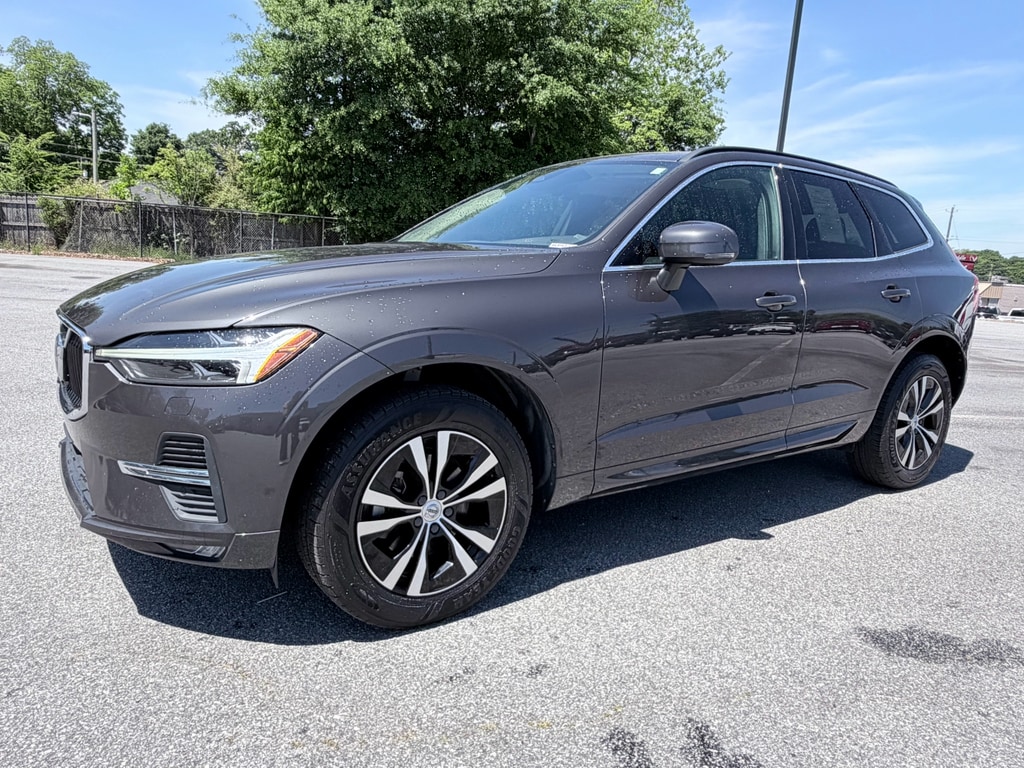 2023 Volvo XC60 B5 Core FWD's photo