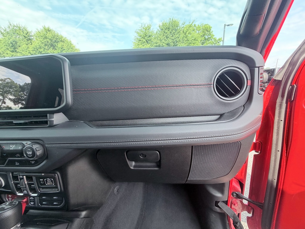 2025 Jeep Wrangler 4-Door Rubicon - Photo 19
