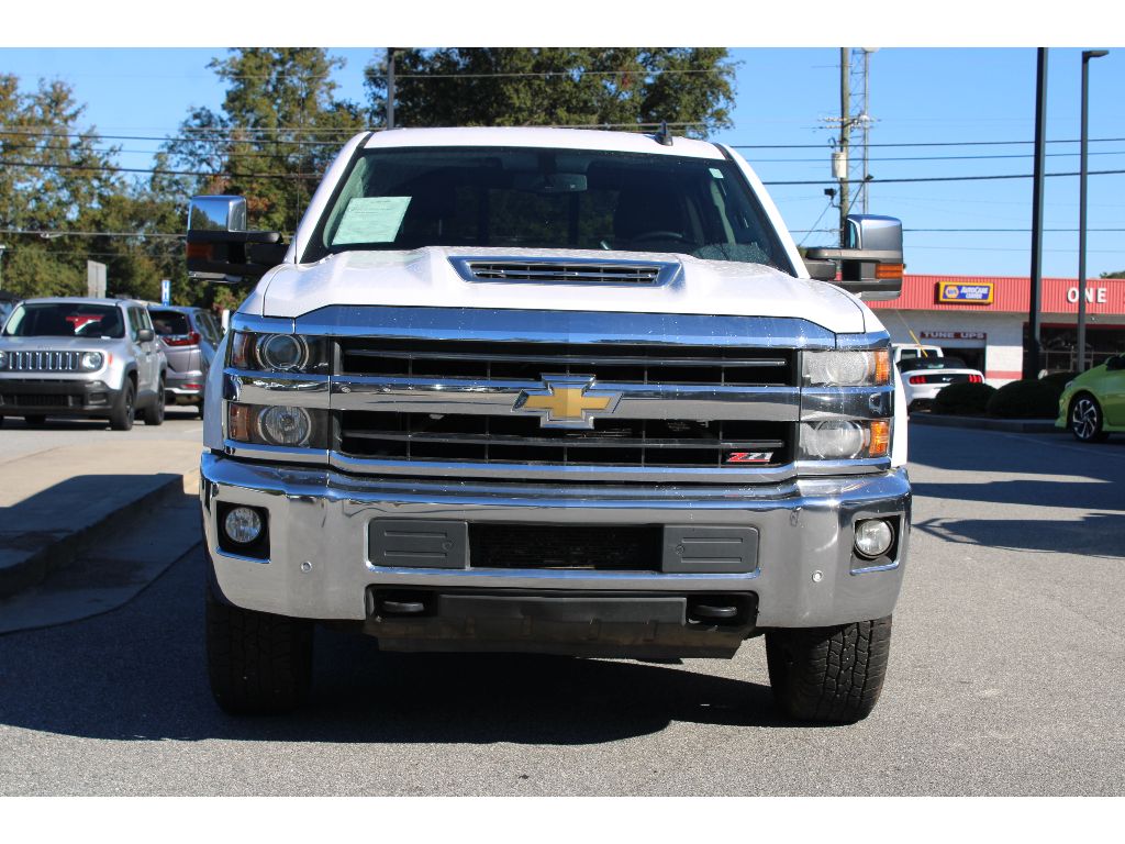 2019 Chevrolet Silverado 2500HD LTZ photo 2