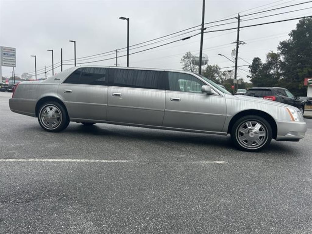 Used 2008 CADILLAC DTS 1SH