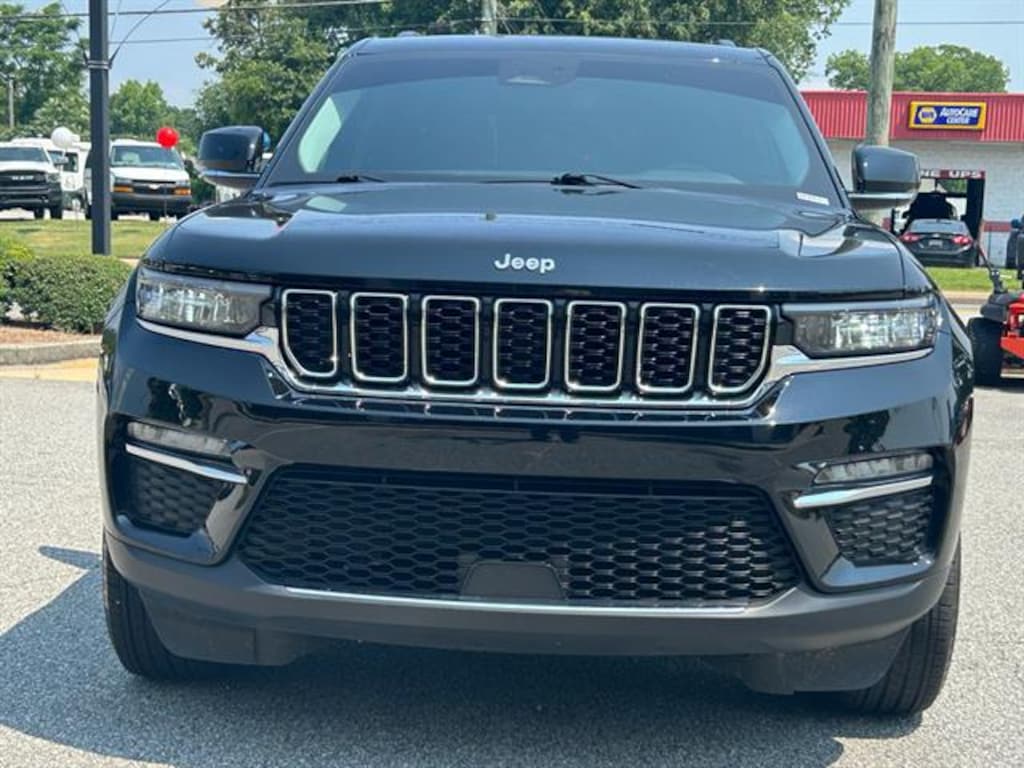 Used 2024 Jeep Grand Cherokee Limited SUV