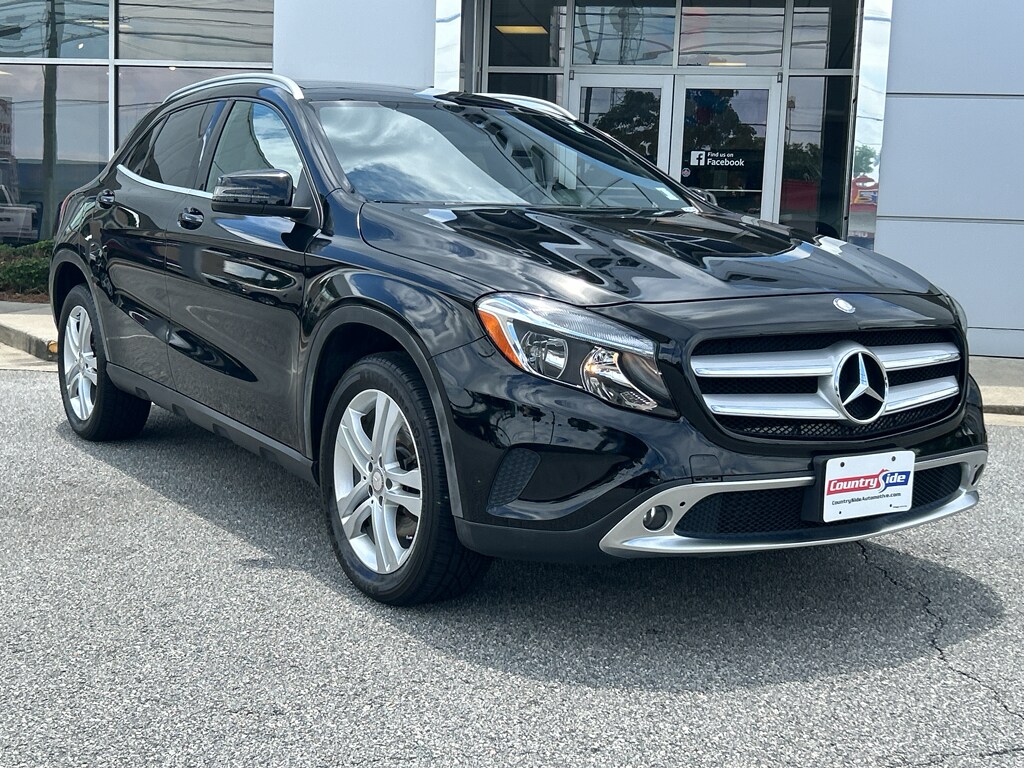 2017 Mercedes Benz GLA 250 4MATIC photo 3