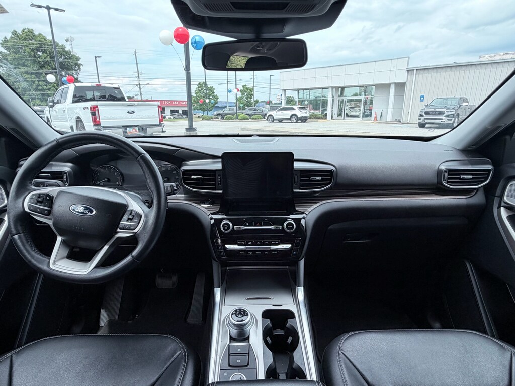 2023 Ford Explorer Limited - Photo 11