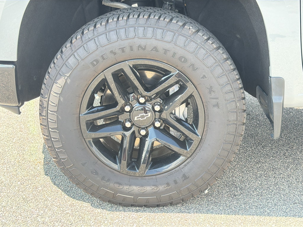 2024 Chevrolet Silverado 1500 Custom - Photo 33
