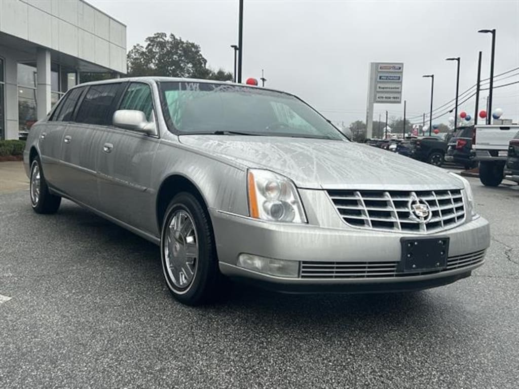 Used 2008 CADILLAC DTS 1SH