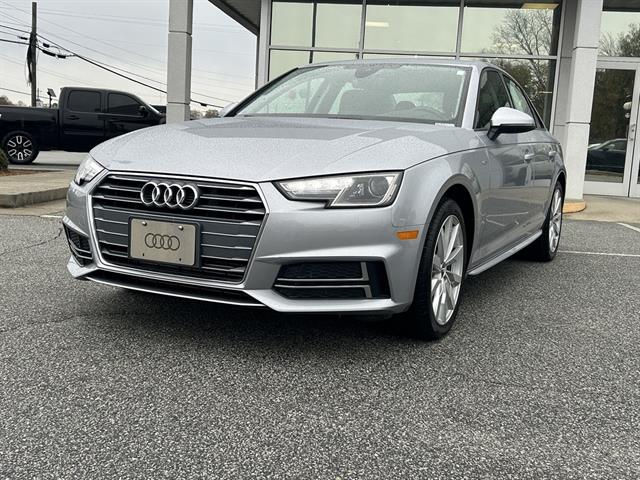 2018 Audi A4 Premium's photo