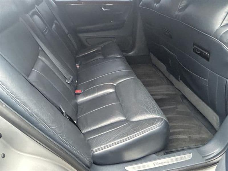 2008 Cadillac DTS Livery - Photo 24