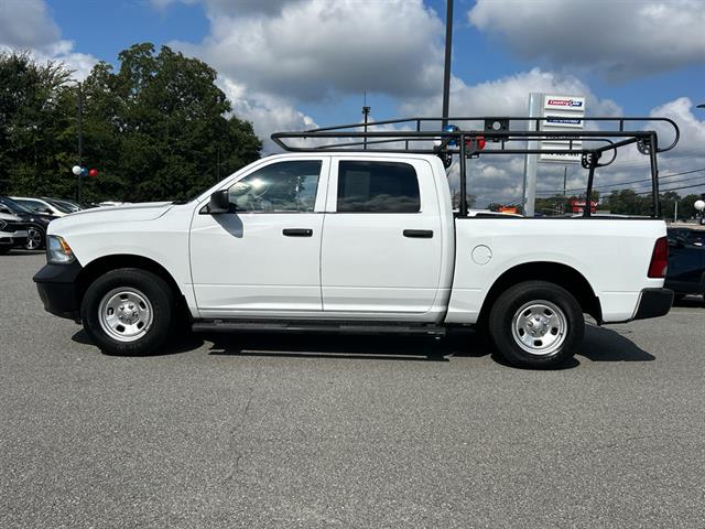 2022 Ram 1500 Classic Tradesman photo 3