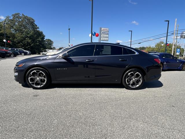 2022 Chevrolet Malibu 1LT photo 3