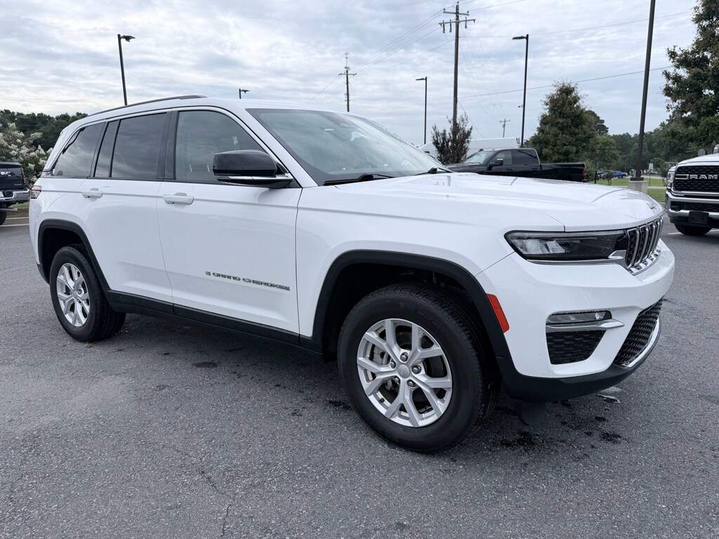 Used 2023 Jeep Grand Cherokee Limited SUV