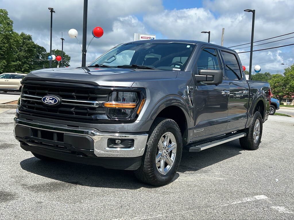 2024 Ford F-150 XLT photo 3