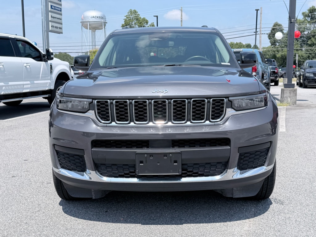 Used 2023 Jeep Grand Cherokee Laredo SUV