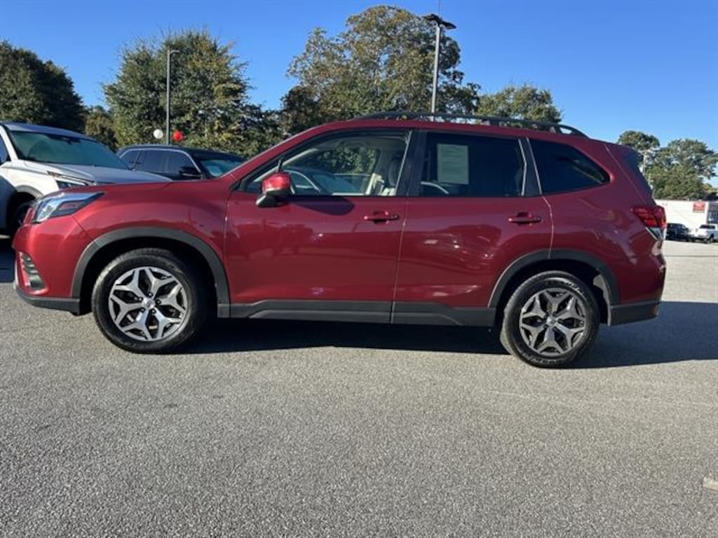 Used 2023 Subaru Forester Premium SUV