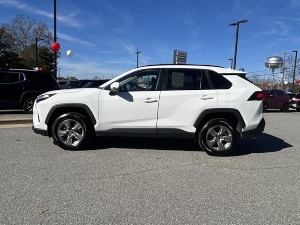 Used 2025 Toyota RAV4 XLE SUV