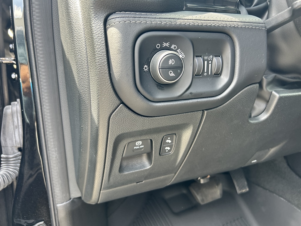 2023 RAM Ram 1500 Pickup Limited - Photo 19
