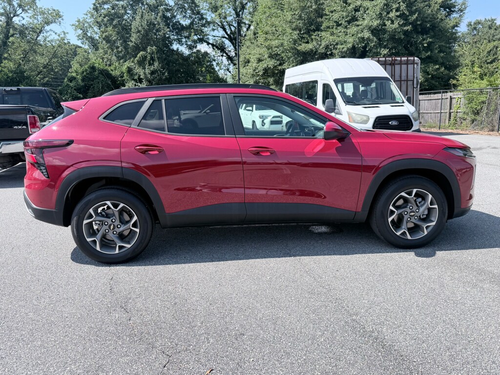 Used 2026 Chevrolet Trax LT SUV