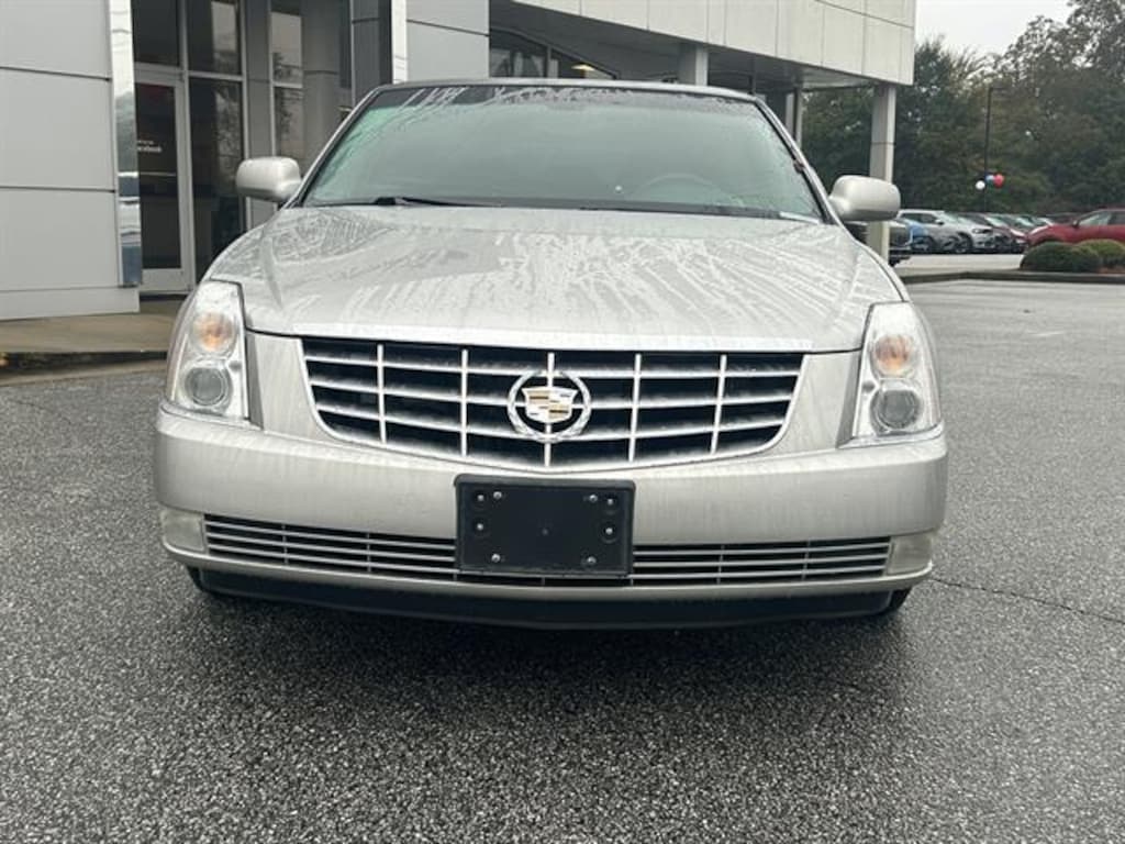 Used 2008 CADILLAC DTS 1SH
