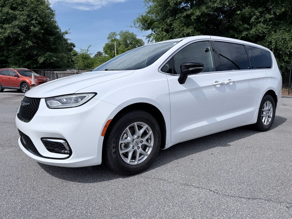 2025 Chrysler Pacifica