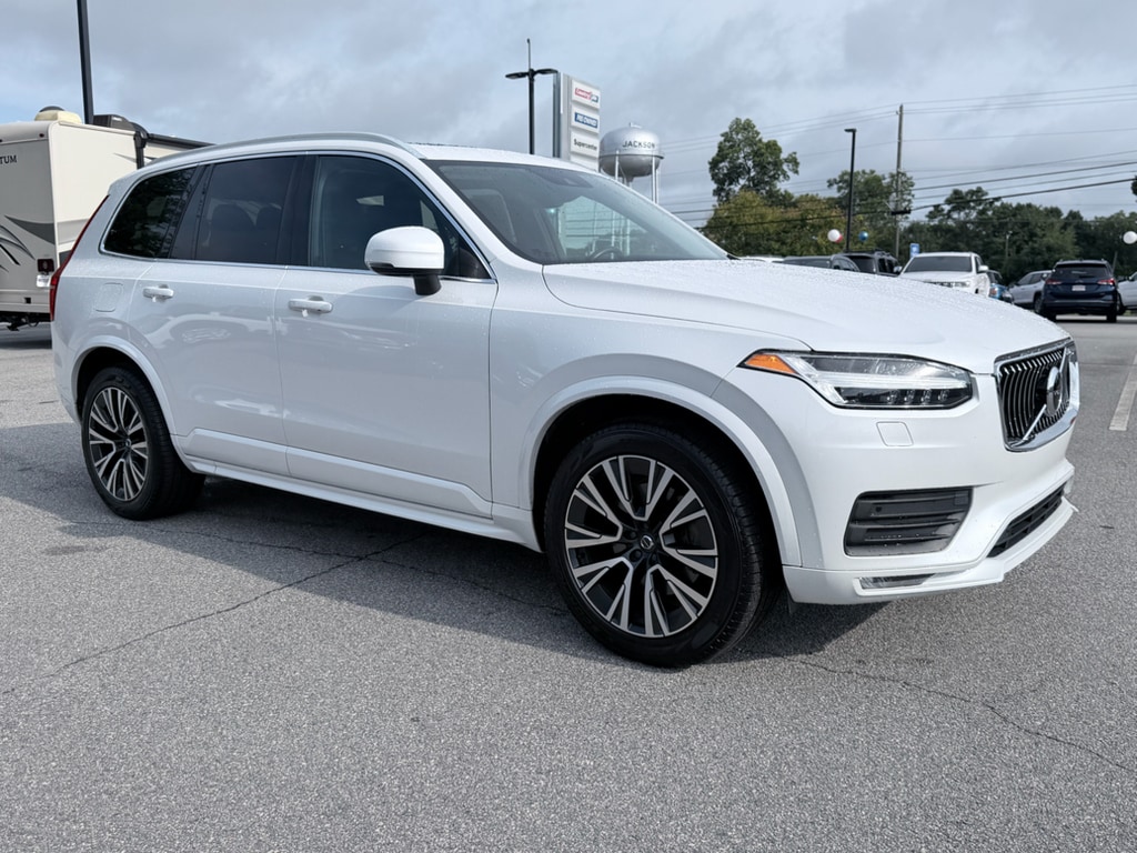 Used 2021 Volvo XC90 Momentum SUV