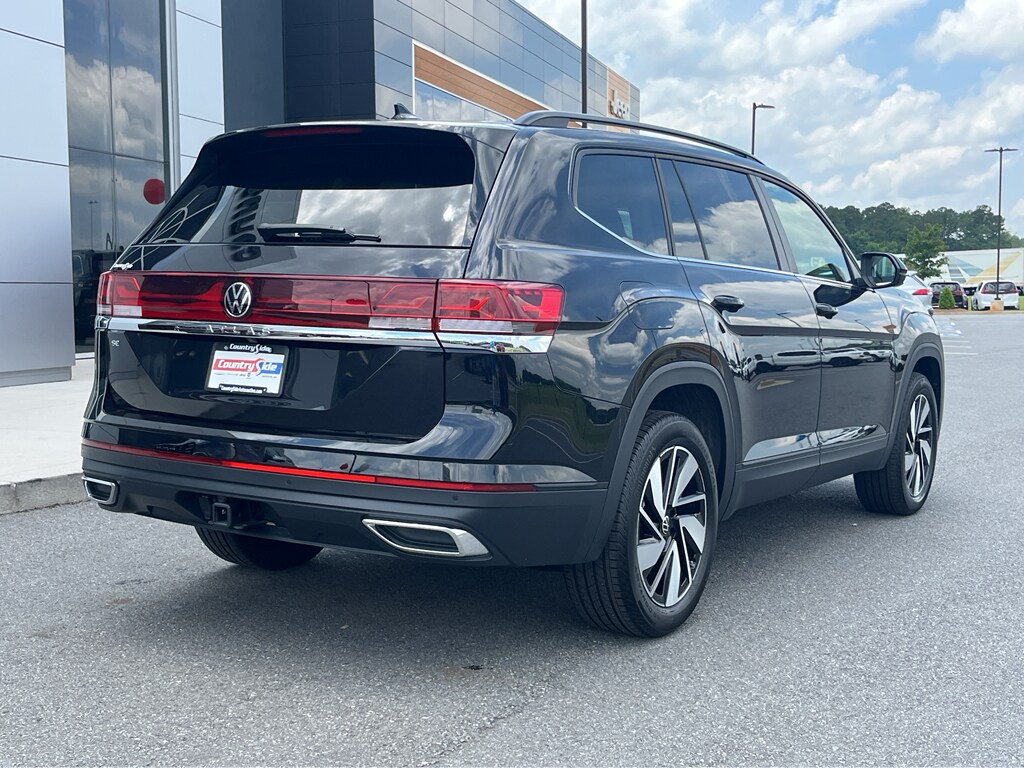 2025 Volkswagen Atlas SE w/Tech - Photo 7