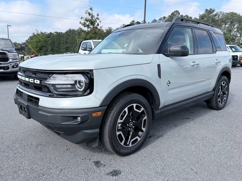2023 Ford Bronco Sport Outer Banks 4X4's photo