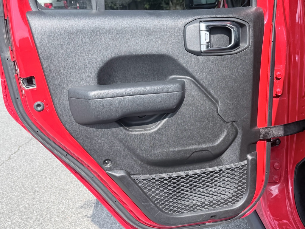 2025 Jeep Wrangler 4-Door Rubicon - Photo 30