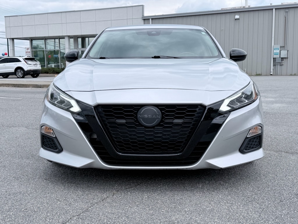 Used 2022 Nissan Altima 2.5 SR Sedan