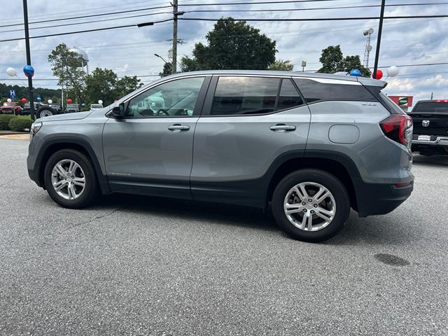 2024 Gmc Terrain SLE photo 3