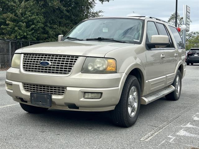 2006 Ford Expedition Limited's photo