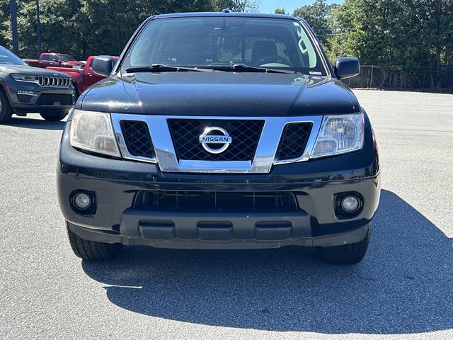 2016 Nissan Frontier SV photo 2