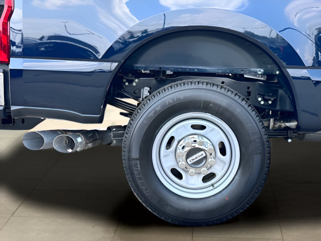 2025 Ford F-350 Super Duty XL - Photo 33