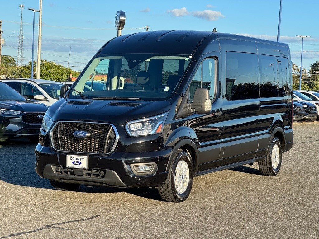 2023 Ford Transit photo 2