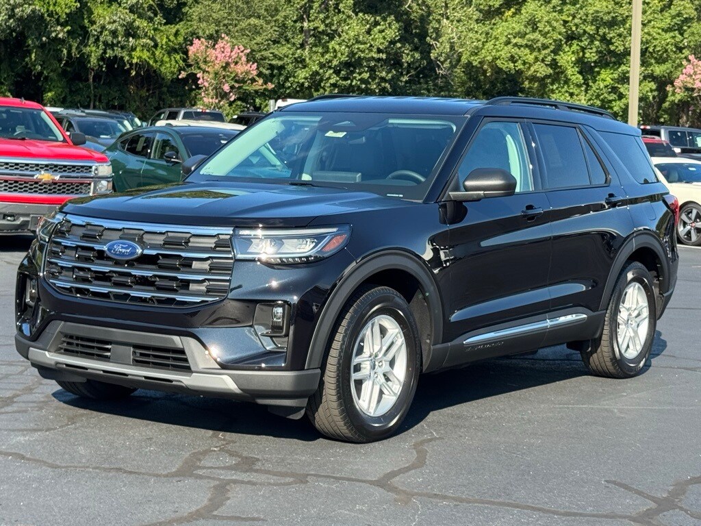 New 2025 Ford Explorer Active SUV