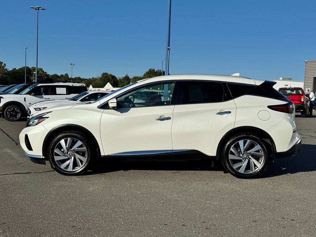 2019 Nissan Murano SL photo 2