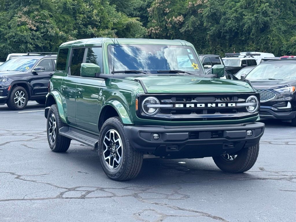 2025 Ford Bronco SUV 