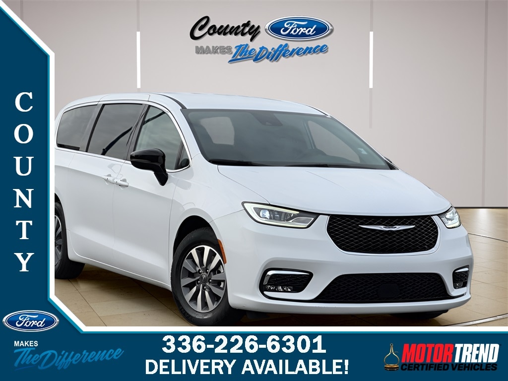 2024 Chrysler Pacifica PHEV