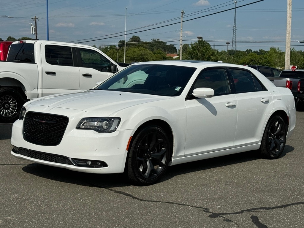 Used 2023 Chrysler 300 S with VIN 2C3CCABG4PH514142 for sale in Graham, NC