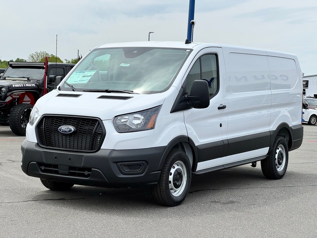 2025 Ford Transit photo 2