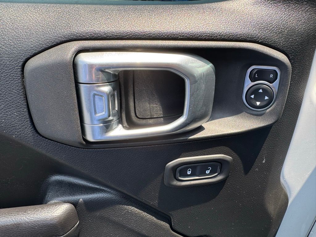 2020 Jeep Gladiator Rubicon - Photo 21