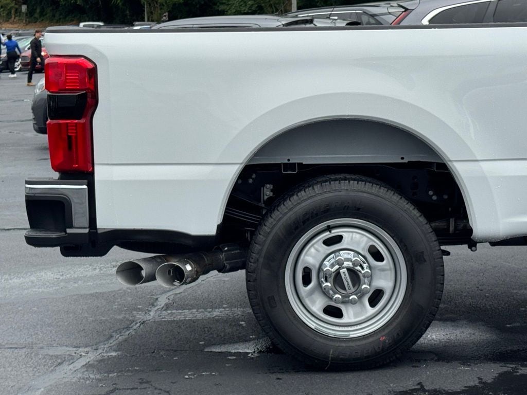 2025 Ford F-350 Super Duty XL - Photo 38