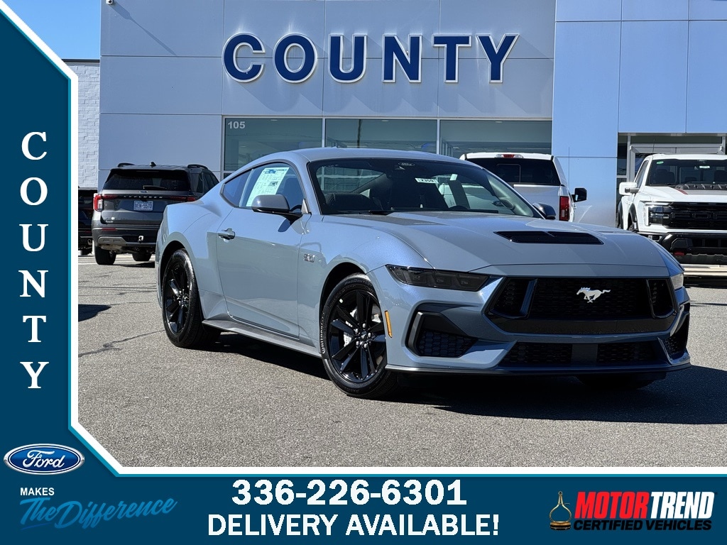 2025 Ford Mustang Coupe 